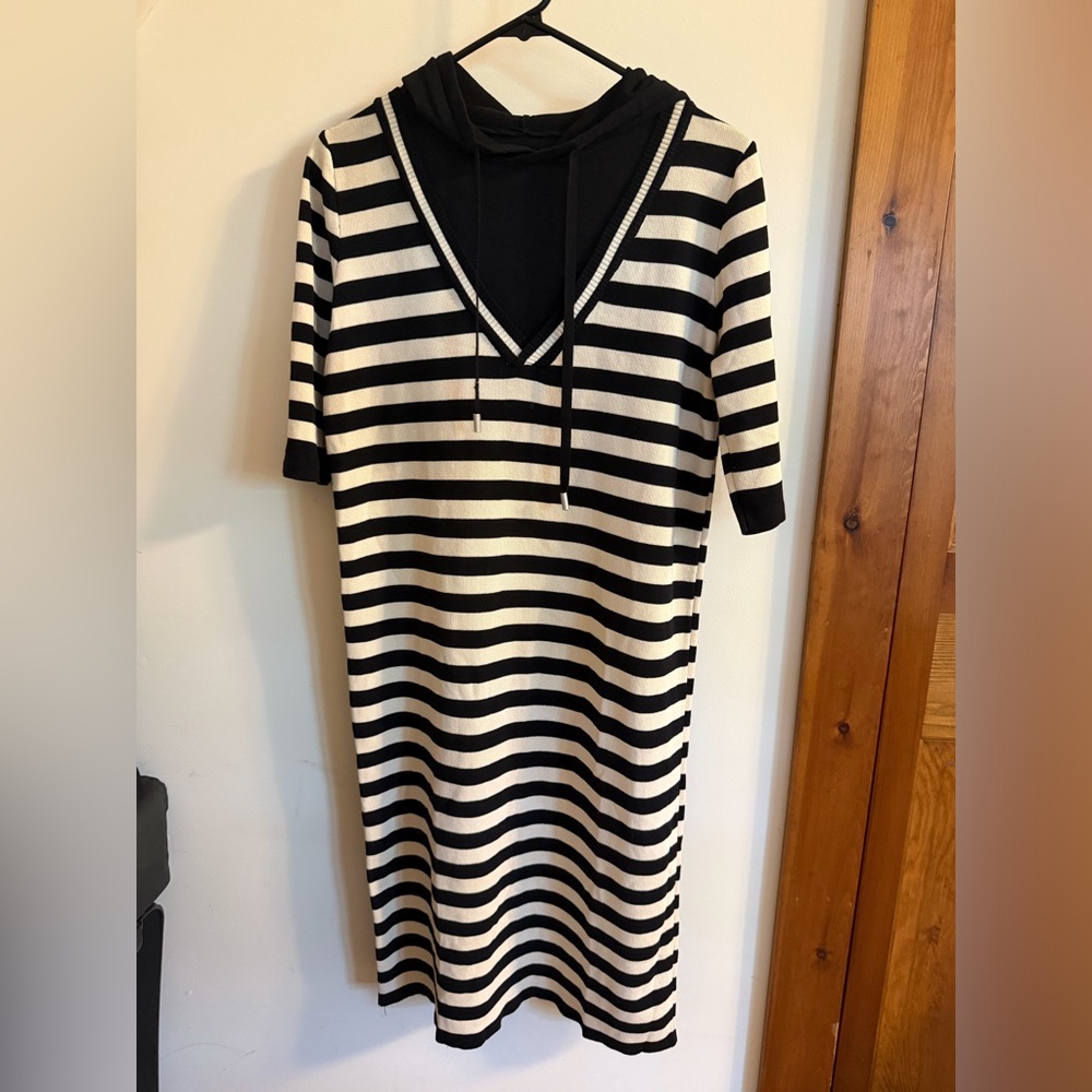 Black and White Striped V-Neck Hoodie Dress